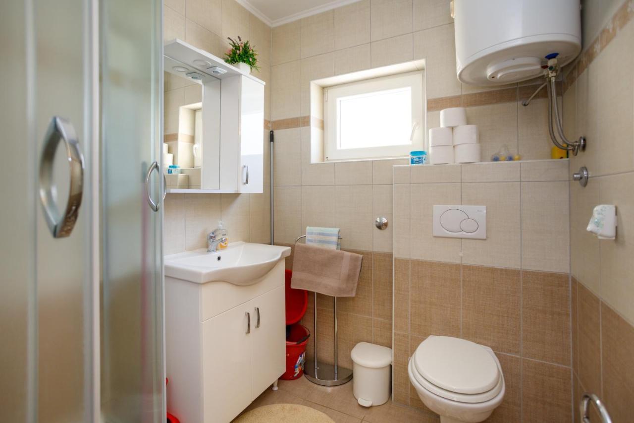 Apartmani Bakran Krk Town Exterior foto