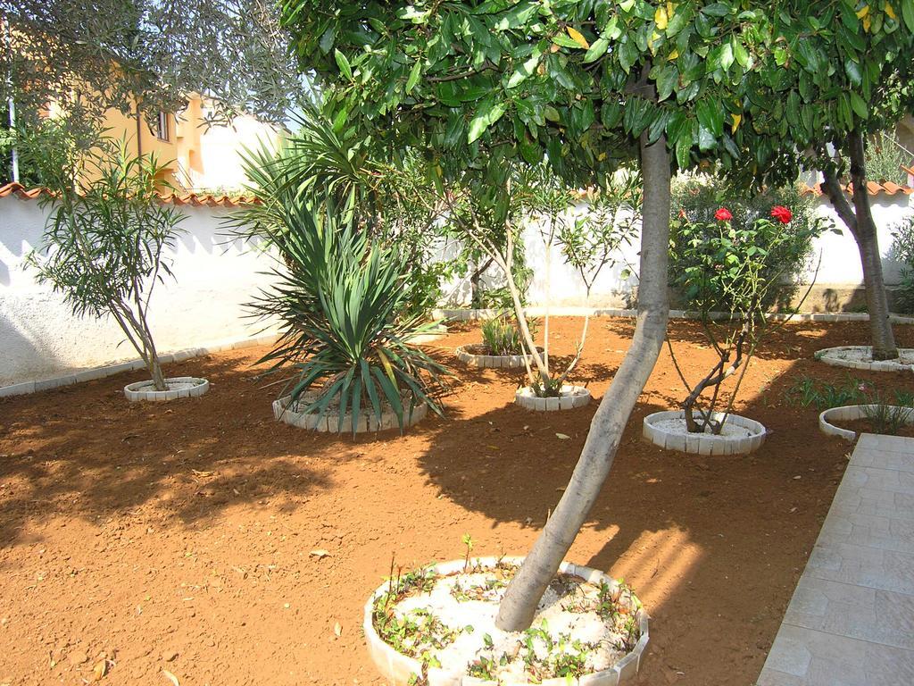 Apartmani Bakran Krk Town Exterior foto